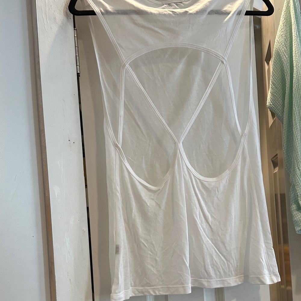 KORAL NWOT White Sleeveless Top with Open Back Design XS